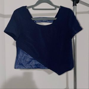 Cropped blue tobi top
